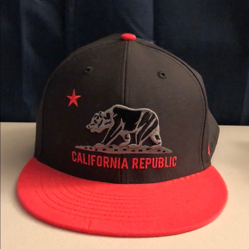 California republic snapback
